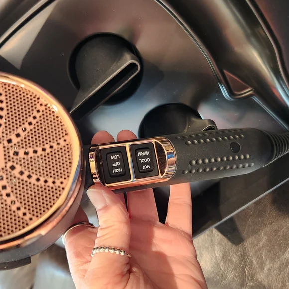 Black Hair Dryer by N:P Beautiful - Picture 5 of 10